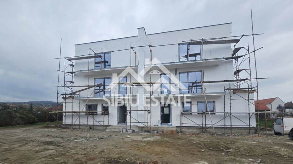Casa noua in Sibiu, 4 camere, terasa - Poză 3