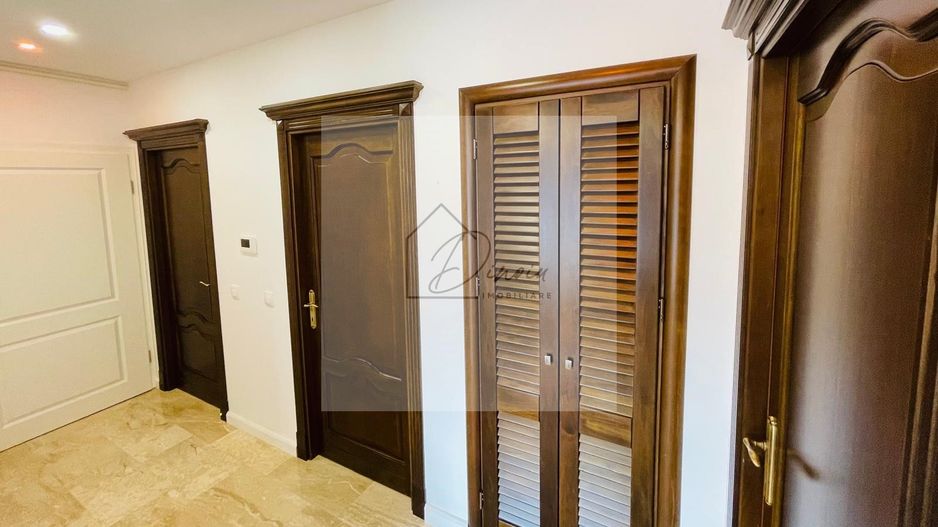 2 camere Premium I Vedere Panoramica I 82 mp - Poză 12