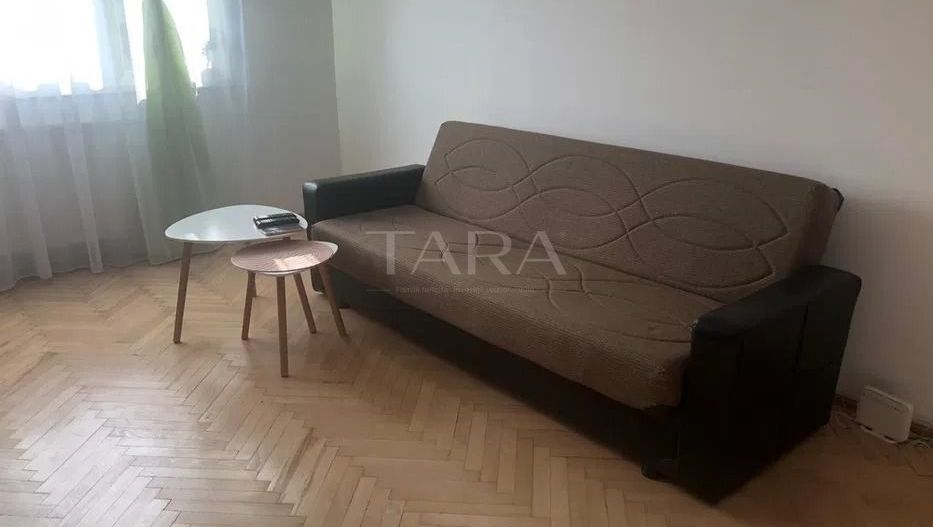 Apartament cu 2 camere, renovat complet, zona Plopilor, Pod Calvaria. - Poză 3