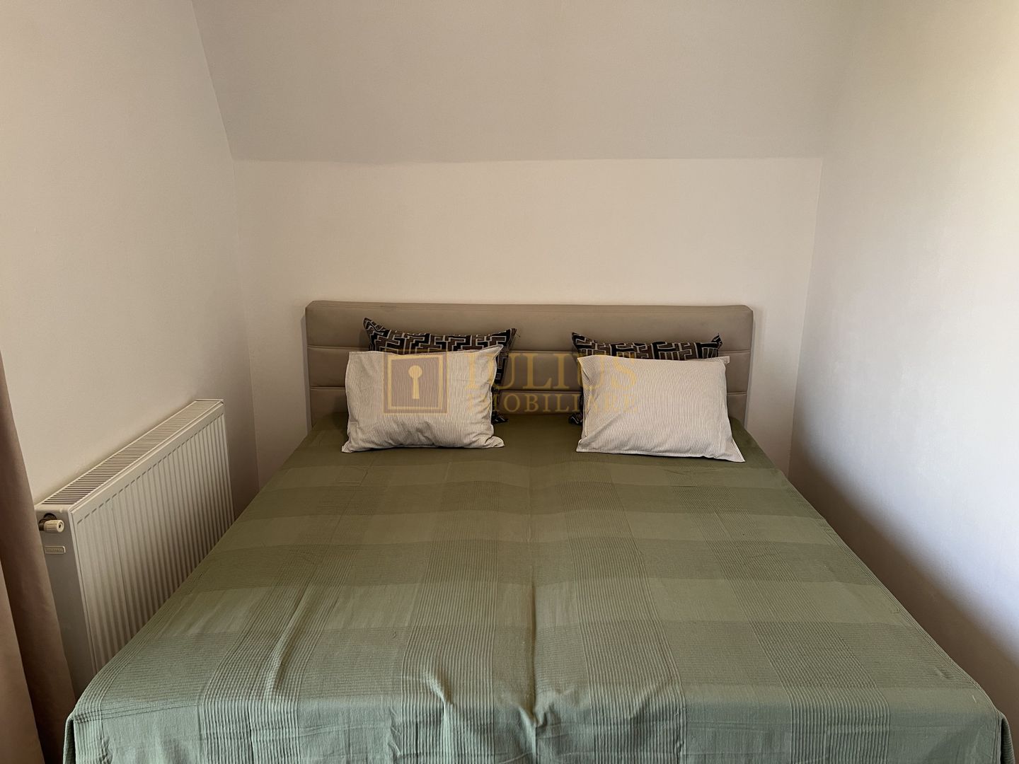 2 camere la mansarda langa Mc Donald's - Spital Judetean. - Poză 2