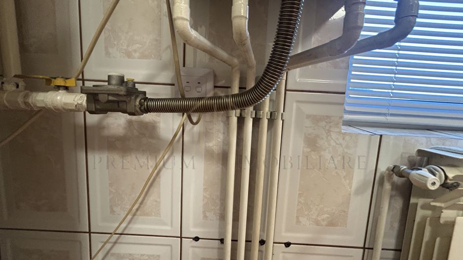 Apartament 3 camere zona de jos - Poză 13