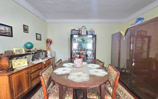Casă de vanzare in Medgidia in zona centrala - Poză 5