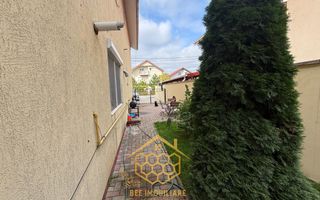 Apartament modern cu 3 camere și curte proprie in Cartier Magnolia - Poză 12