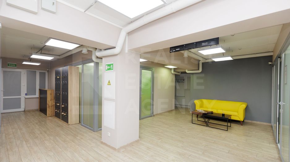 Chirie, oficiu 157 mp, strada București, Centru - Poză 6