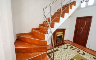 Oaza de liniste in Bariera Valcii – casa P+1 cu terasa, curte si acces securizat - Poză 20