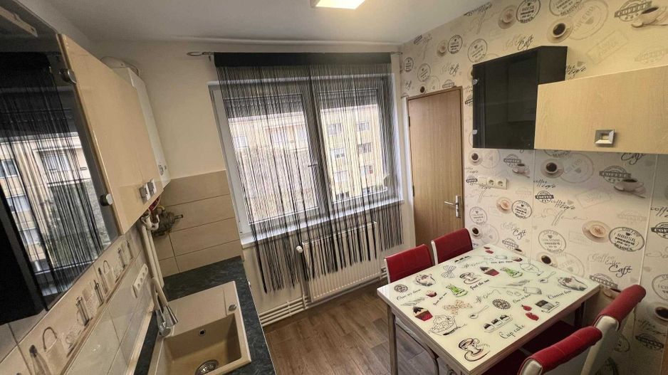 BRASADAS vinde ap 2 cam etaj 4/4 Calea Traian. - Poză 1