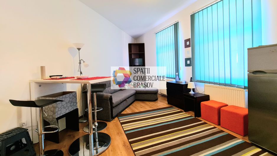 Casa 3 camere de închiriat Brasov - Centru - 80 mp. - Poză 3
