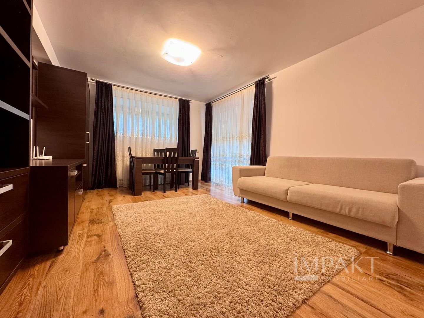 De Inchirirat - Apartament Modern cu 2 Camere, in Buna Ziua - Poză 1