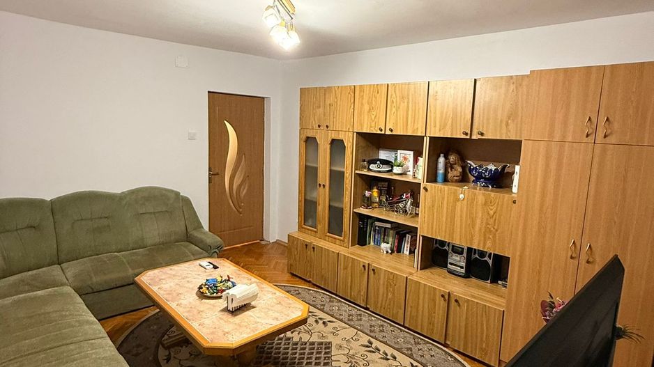 Sagului | 3 Camere | Decomandat. - Poză 1