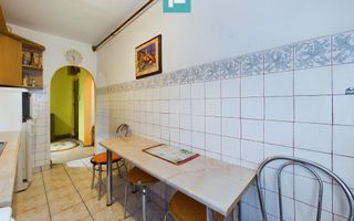 Apartament cu 3 camere pe Aleea Tomis - Poză 7
