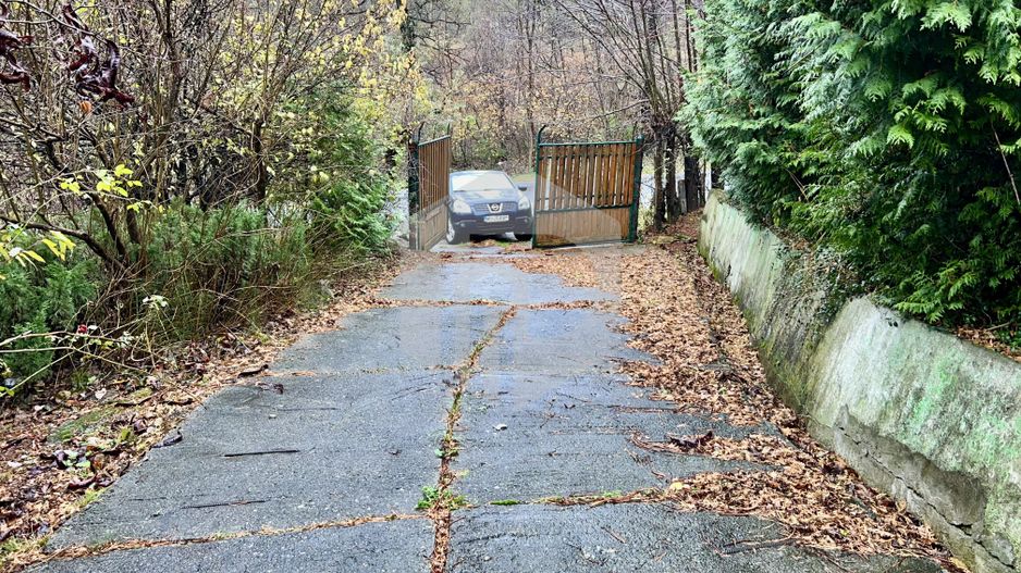 Teren cu livada+ casa de vanzare in Talmacel- 4000 mp - Poză 4