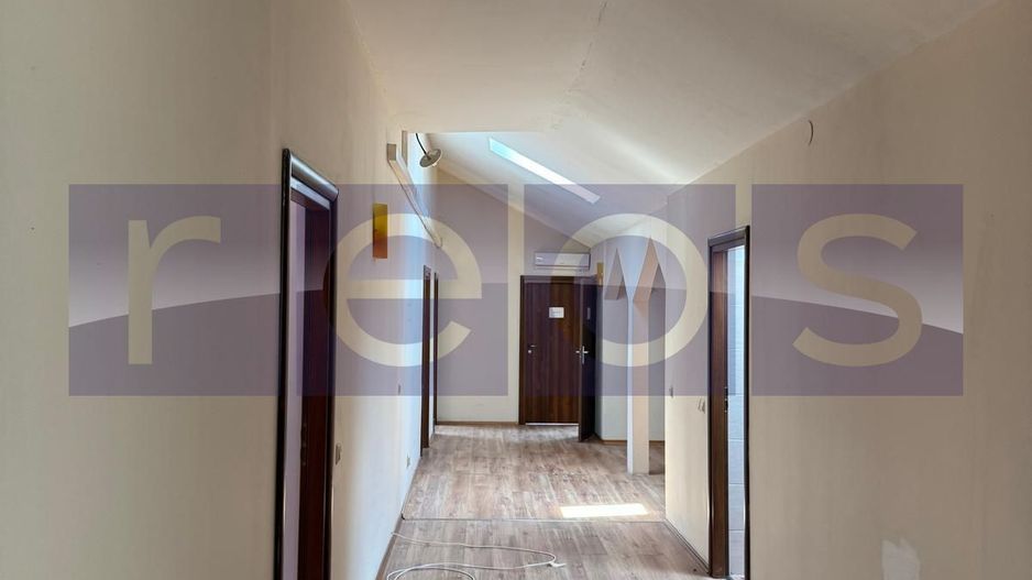 DE VÂNZARE VILĂ | OPORTUNITATE DE INVESTIȚIE | PRETABILĂ CENTRU BĂTRÂNI - Poză 65