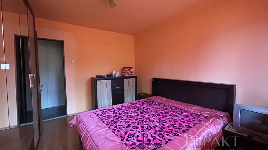 Vanzare apartament 3 camere, zona Piata Flora! - Poză 3