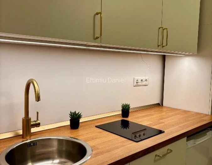 Garsoniera moderna-  5 minute metrou Universitate - Poză 3