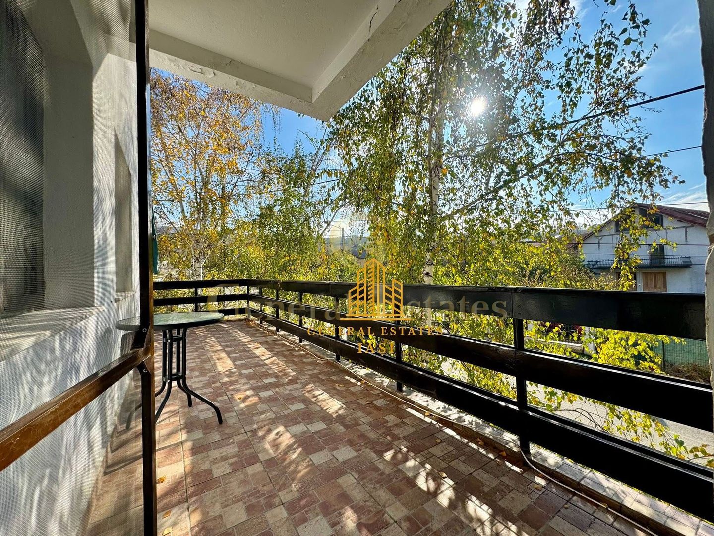 Vânzare Casă în Bucium cu Priveliște Panoramică - Poză 19