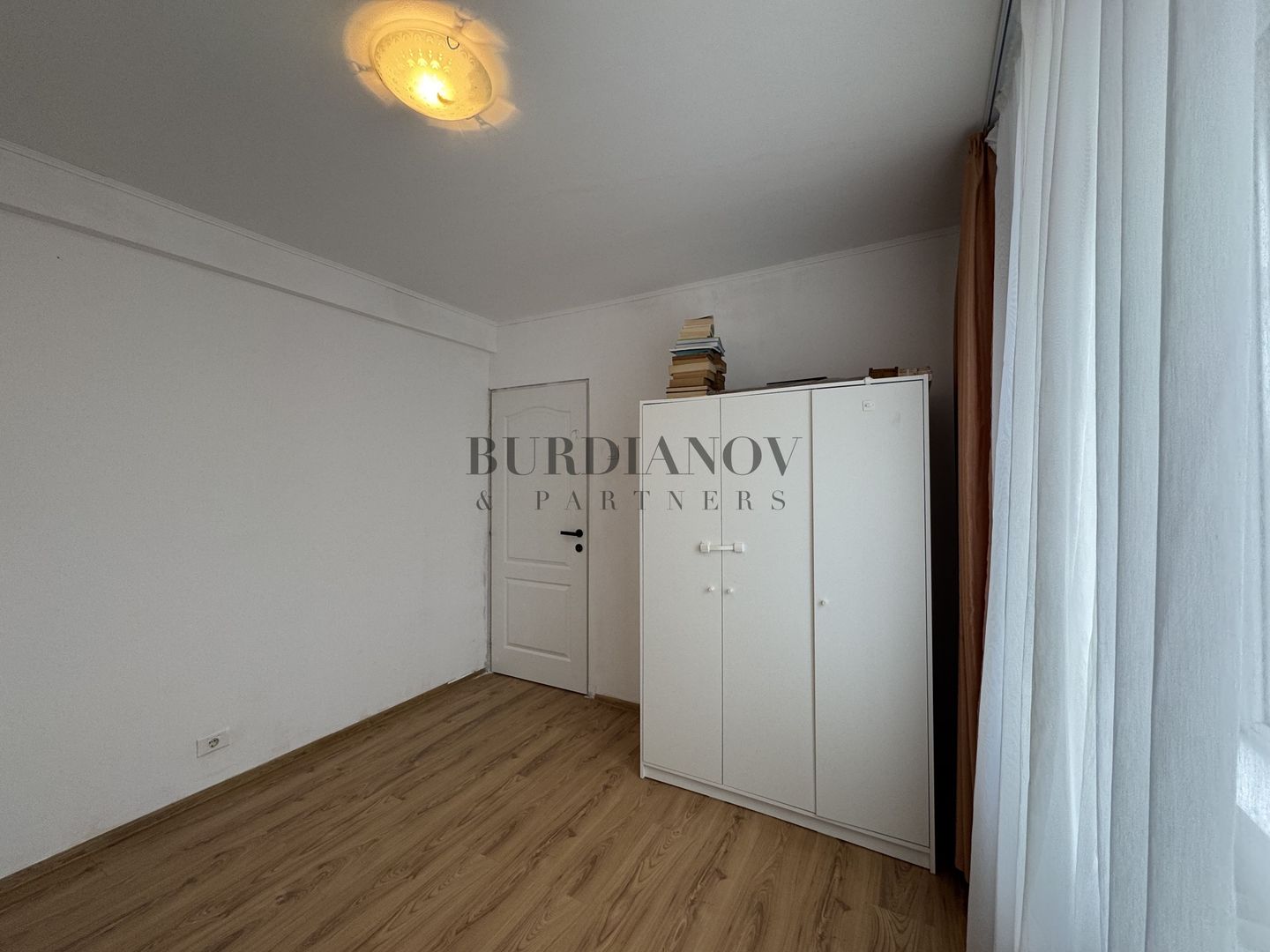 Apartament cu 3 camere de vânzare Titan/1 Decembrie 1918 - Poză 8