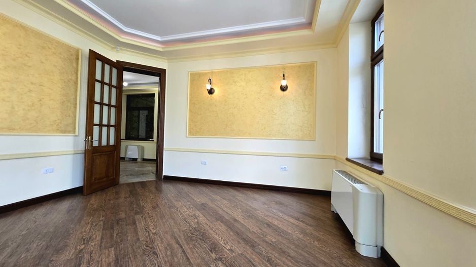 Spațiu de birouri ultracentral de inchiriat - etaj 1-intrare separata - Poză 8