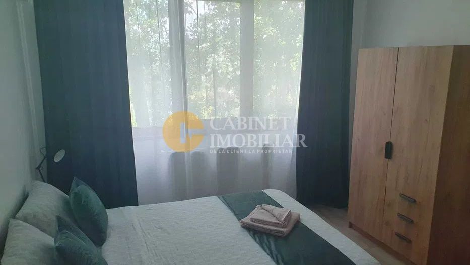 APARTAMENT DE ÎNCHIRIAT, 3 CAMERE – ULTRACENTRAL - Poză 2