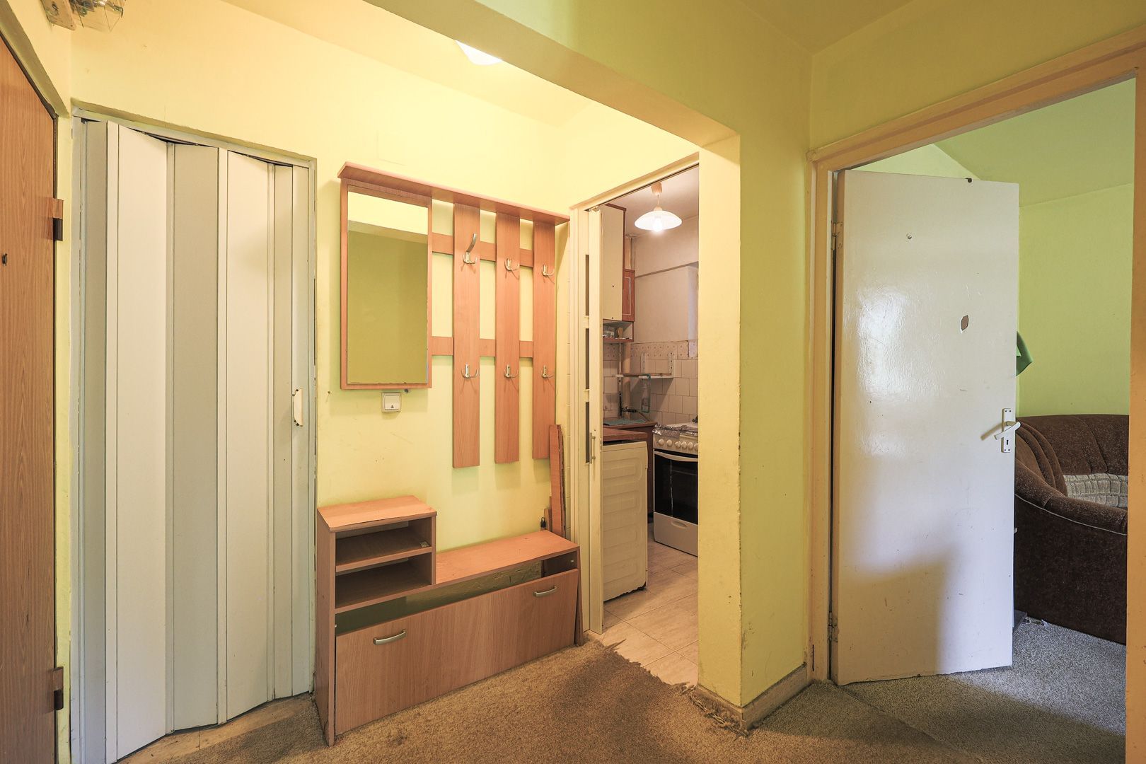 Apartament decomandat 2 camere - etaj 1 – Banu Maracine - COMISION 0 - Poză 5