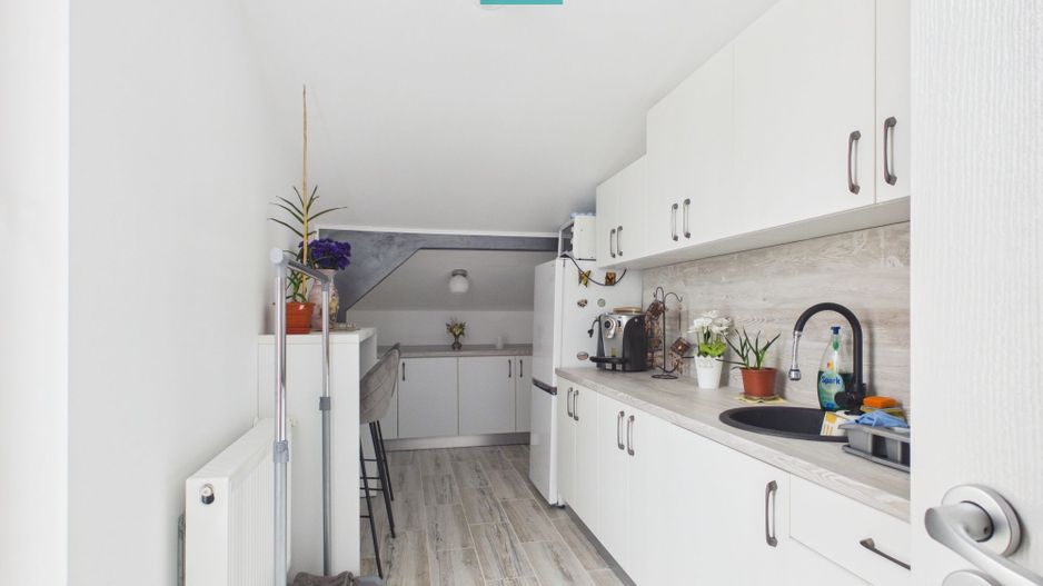 Apartament spațios tip penthouse - Poză 16