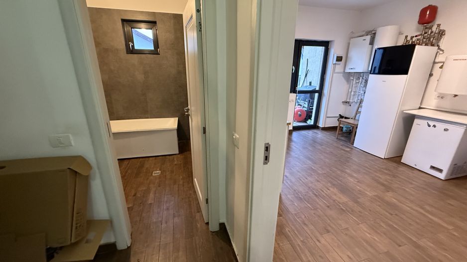 Duplex Bragadiru Cu Panouri Solare Centrala Proprie Strada Topaz Teren 218 Mp - Poză 6