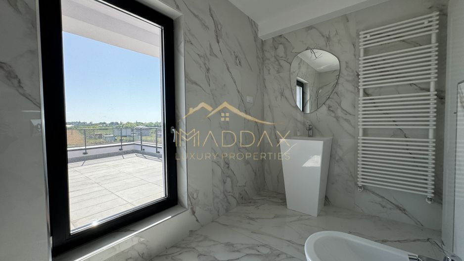 Vila LUX***Panouri fotovoltaice***Lake view//Laguna Albastra/Corbeanca - Poză 24