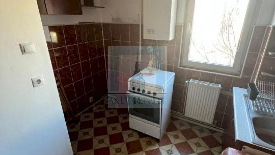 Apartament 3 camere - zona Centrul Civic - Poză 4