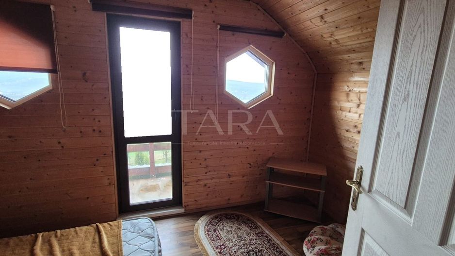 Casa de vacanta cu teren generos  Campenesti - Poză 4