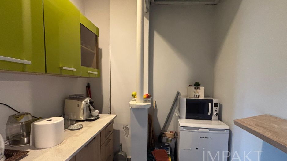 Spatiu de birouri ultra central - Poză 8