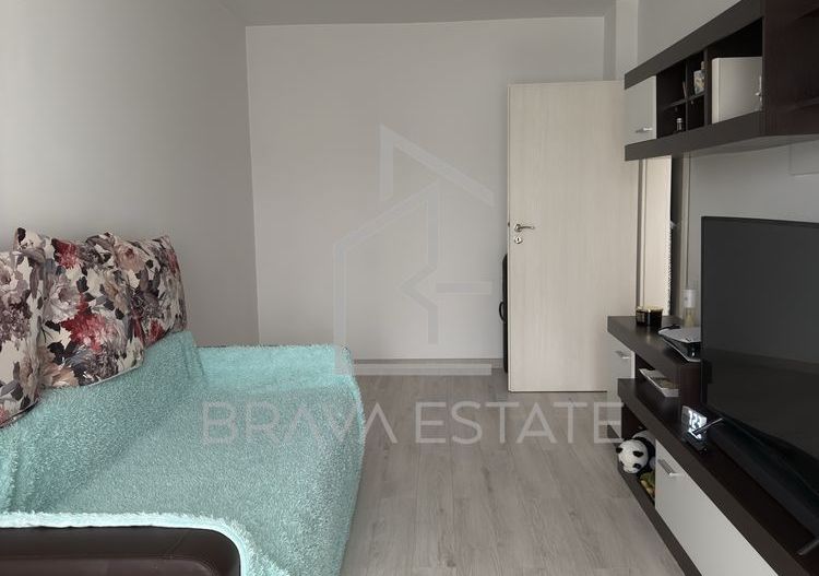 Apartament 2 camere, balcon, zona BMW - Poză 4