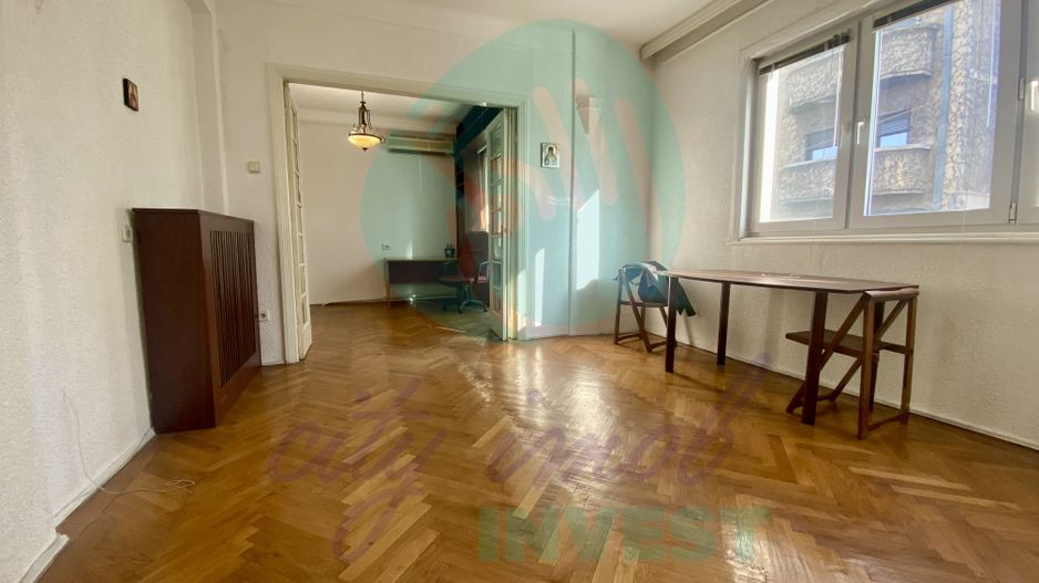 Apartament interbelic cu farmec aparte, la Piața Iancului - Poză 1