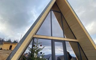 Afacere la cheie! Minicomplex 2 cabane A-frame, teren 1250mp, Vladeasa - Poză 8