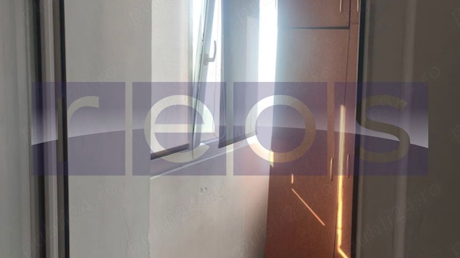 VANZARE 2 CAMERE | ZONA TITAN | BLOC REABILITAT - Poză 8