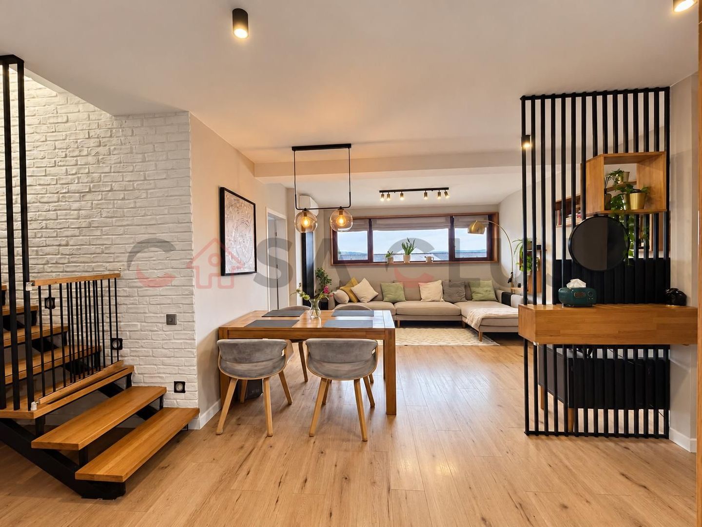 Apartament cu 4 camere pe două niveluri | Bună Ziua | Imobil modern - Poză 1