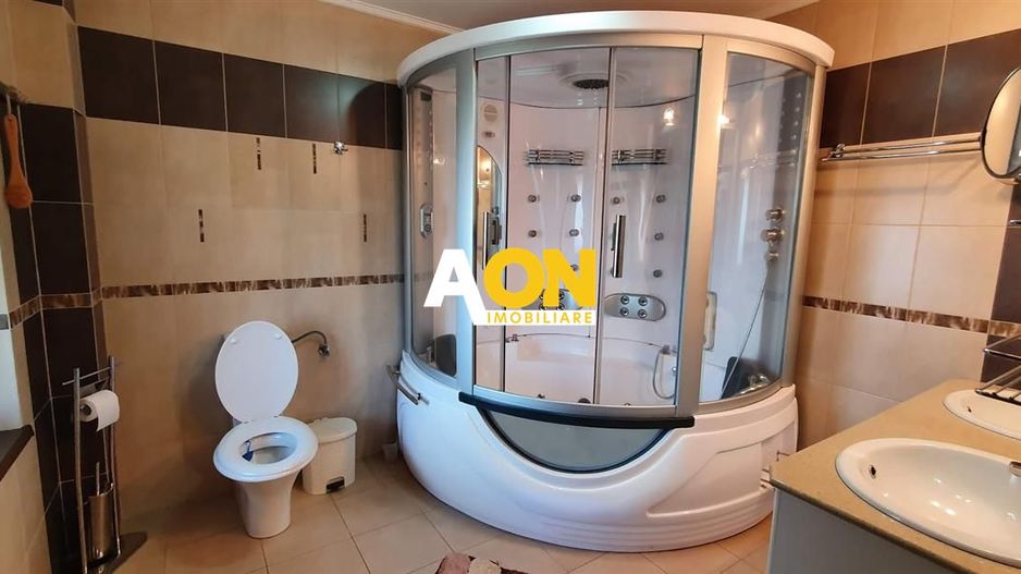 Casa 10 camere, ideala ca pensiune, zona Cetatii Alba Carolina - Poză 7