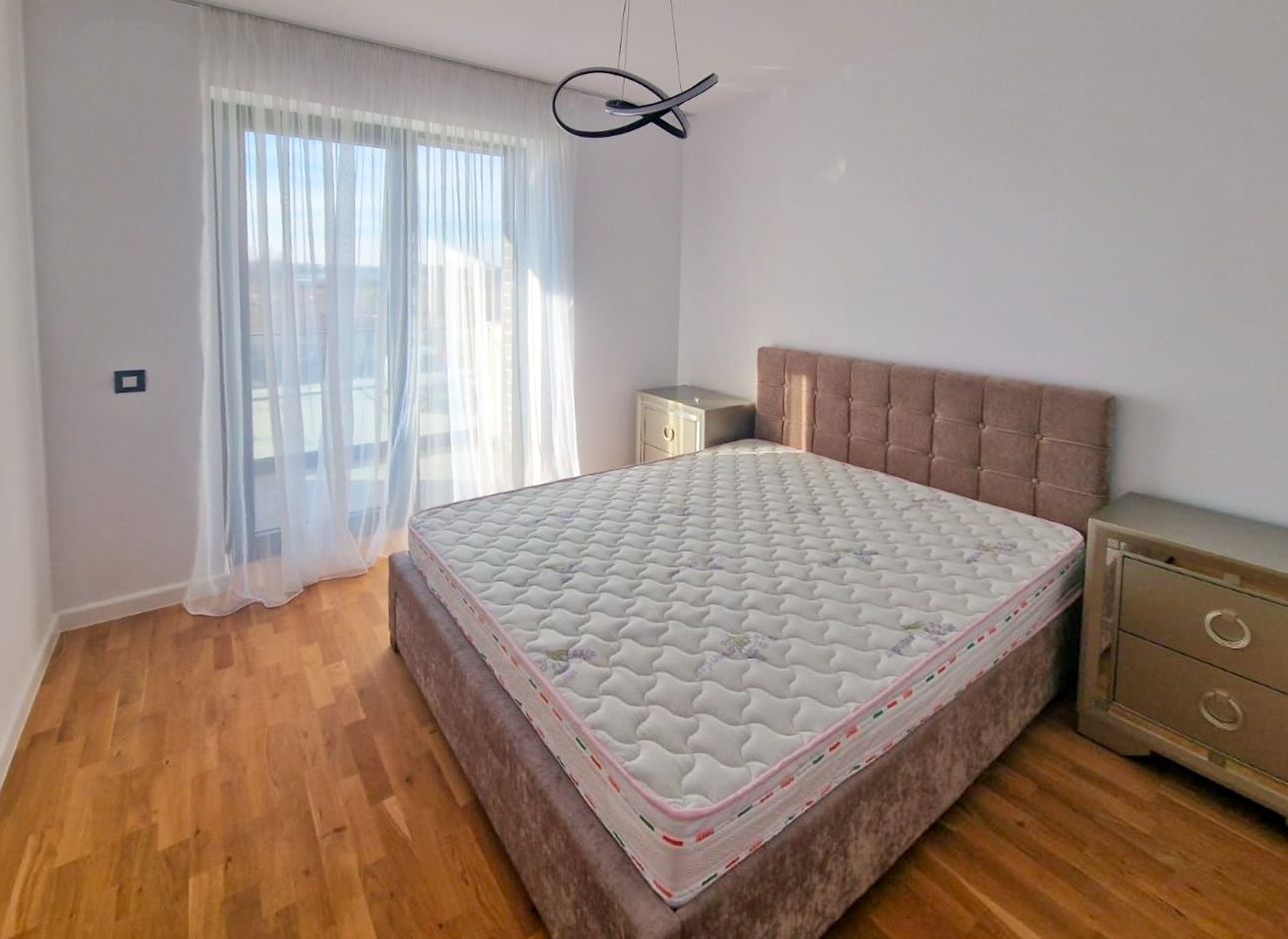 Închiriere | Apartament 3 camere | Parcare inclusă | Vedere Lac - Poză 6