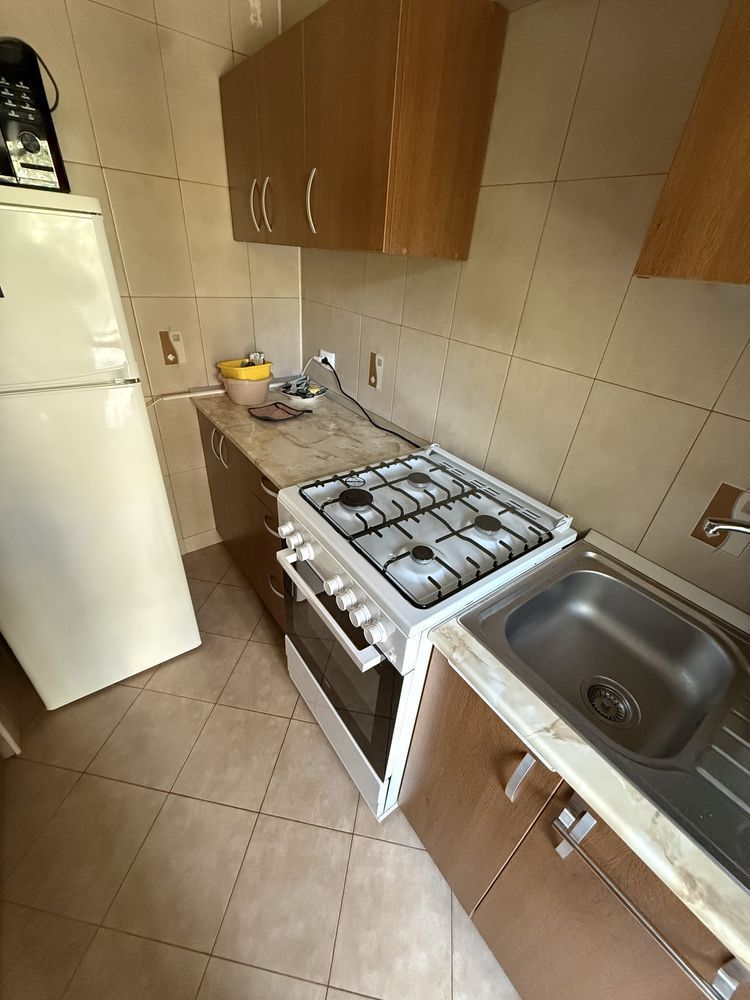 Garsoniera.  Etaj 1.  Calea Vacaresti. La 6 min de metrou Timpuri Noi. - Poză 3