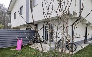 Vilă modernă cu 4 camere, lângă pădure, în Tunari - Poză 4