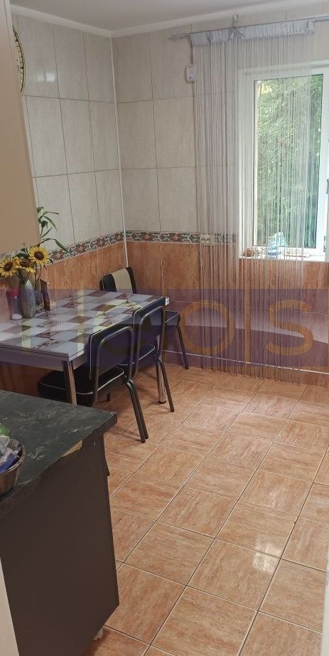 DE VANZARE AP 3 CAMERE GORJULUI | 70MP | SEMIDECOMANDAT | METROU - Poză 5