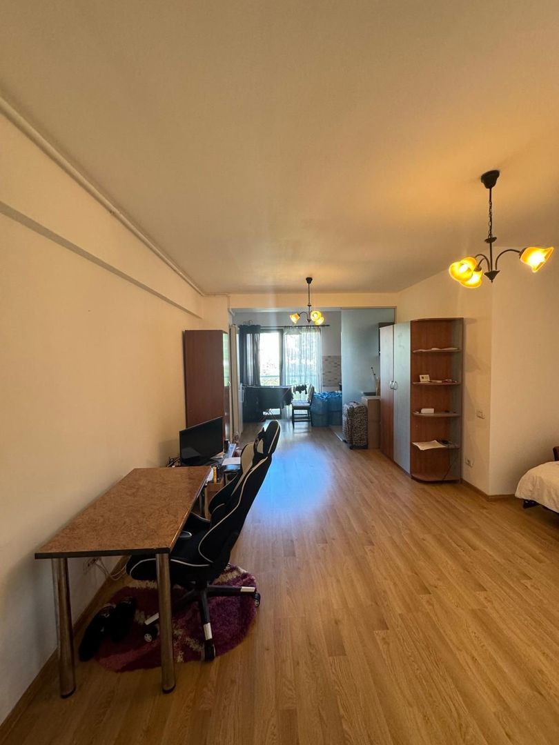 GARSONIERA + LOC DE PARCARE SUBTERAN || AVIATIEI- AEROGARII - Poză 1