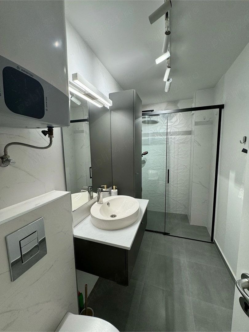De închiriat 3 camere decomandat, etaj 8, ideal remote work - Poză 10