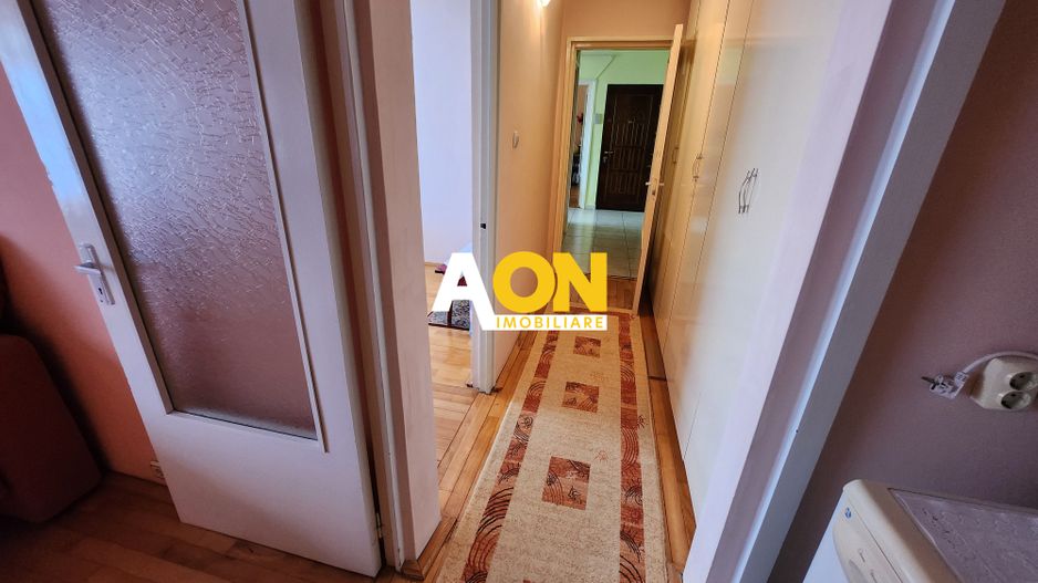 De vanzare apartament 3 camere, zona Cetate - Poză 11