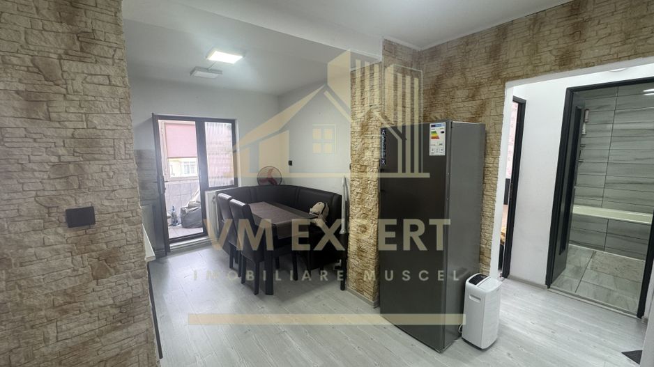 APARTAMENT 2 CAMERE ETAJ 4 CAMPULUNG GRUI - Poză 18