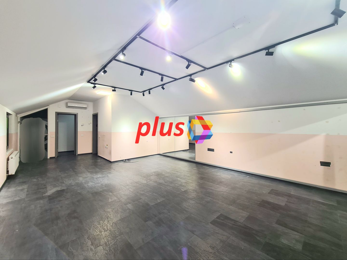 Spatiu birouri de închiriat Brasov - 63 mp  # plus-imo - Poză 1