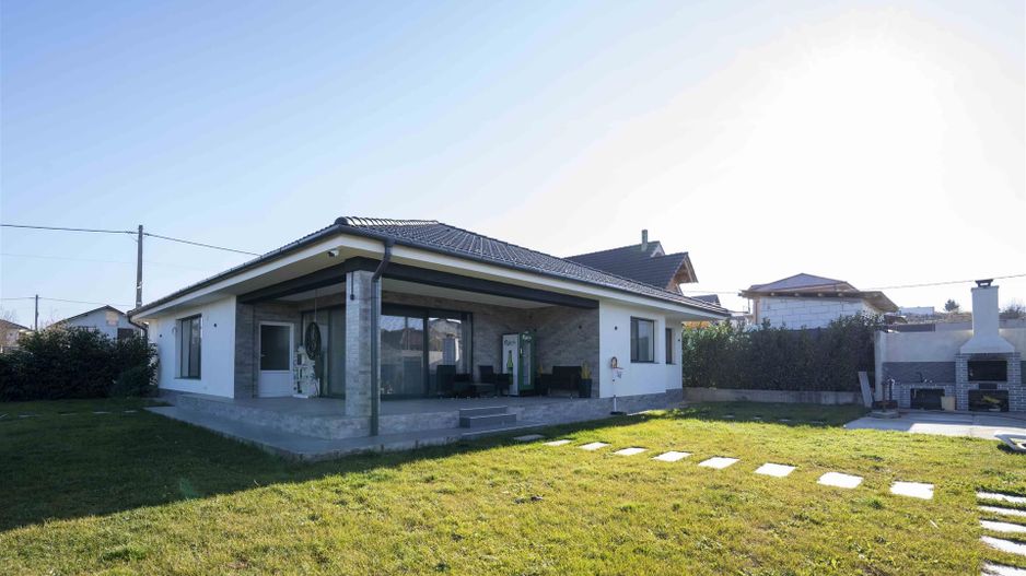 Casa Paleu  Oncea - Poză 1