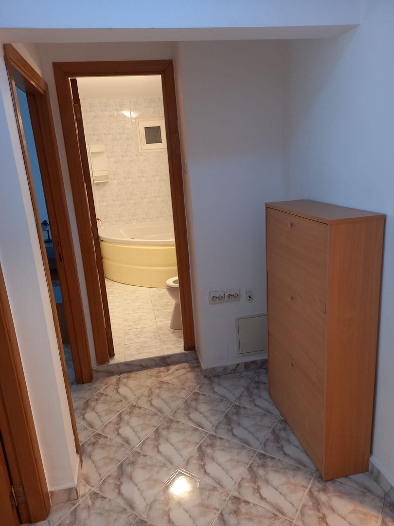 Inchiriere apartament 3 camere Unirii - Poză 13
