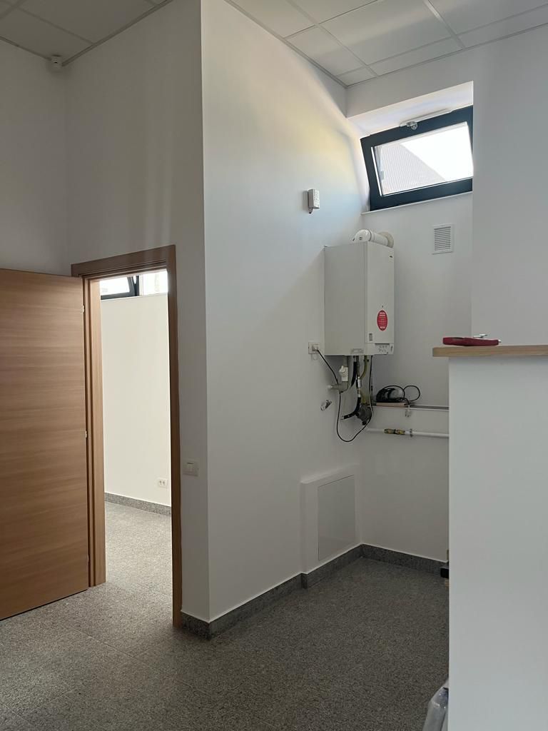 Spaţiu Comercial  Gara de Nord/Str Berzei/180mp - Poză 2