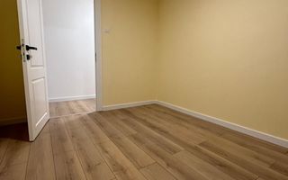 Apartament 3 camere lângă Piața Flora, 70 mp, renovat, etaj 2 din 4. - Poză 6