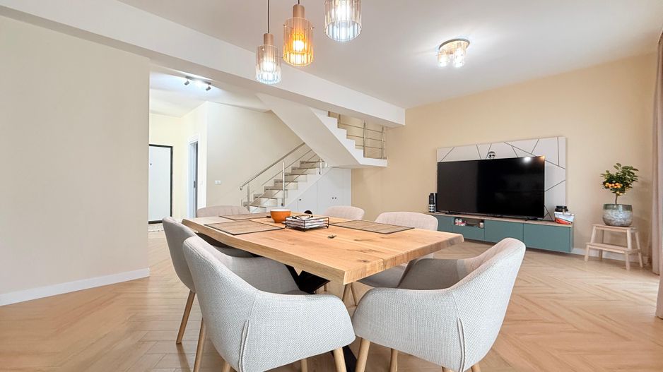 Vila 4 camere | 3 dormitoare | 3 bai | Gradina | Toate Utilitatile - Poză 10