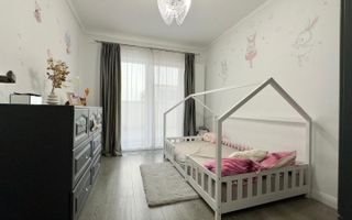 Apartament ultrafinisat cu panoramă – lumină, spațiu și conectivitate - Poză 4
